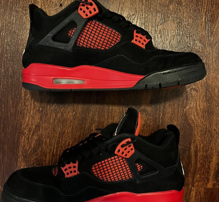 Jordan 4 Red Thunder