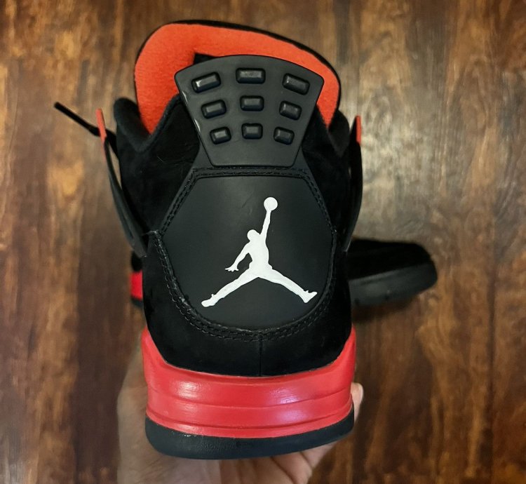 Jordan 4 Red Thunder