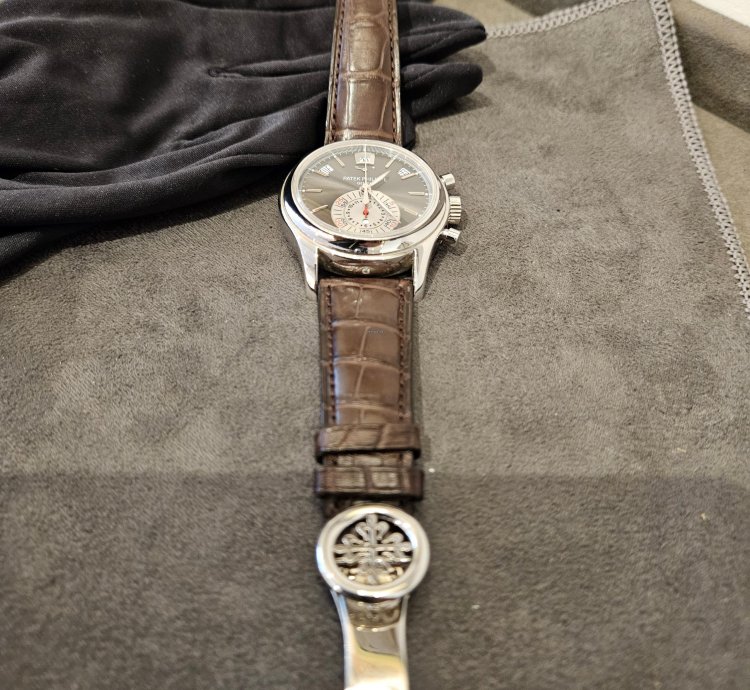 Patek Philippe Annual Calendar Chronograph 5960p-001
