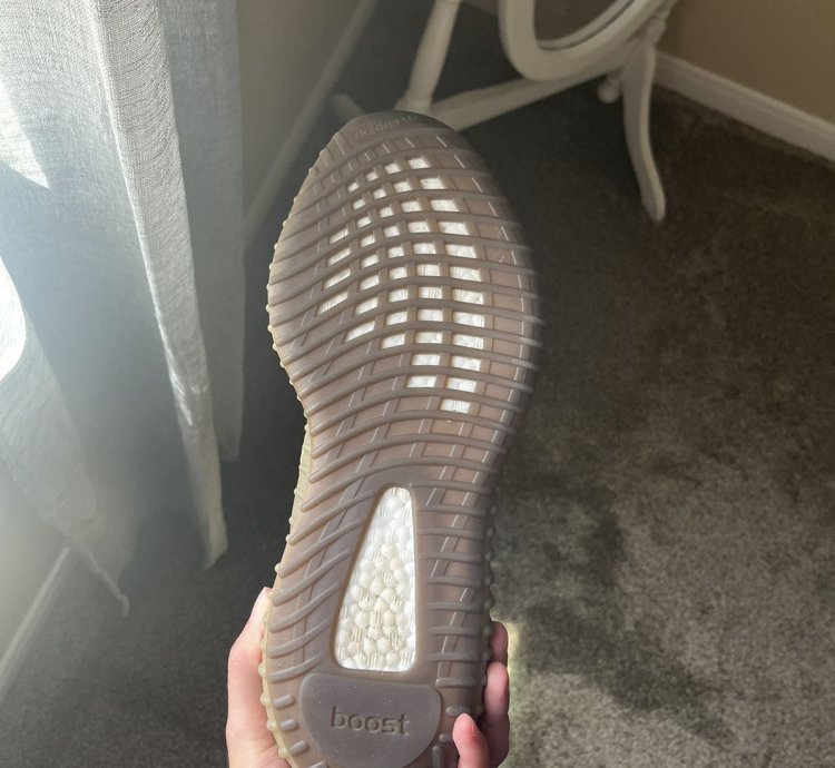 Yeezy 350 Taupe