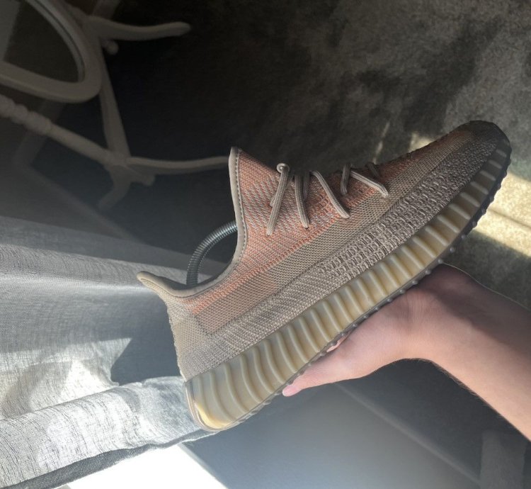 Yeezy 350 Taupe
