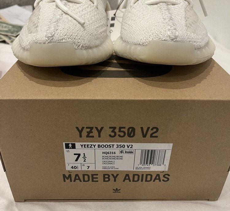 Yeezy 350 V2 Bone