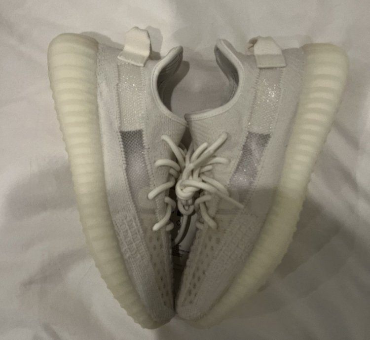 Yeezy 350 V2 Bone