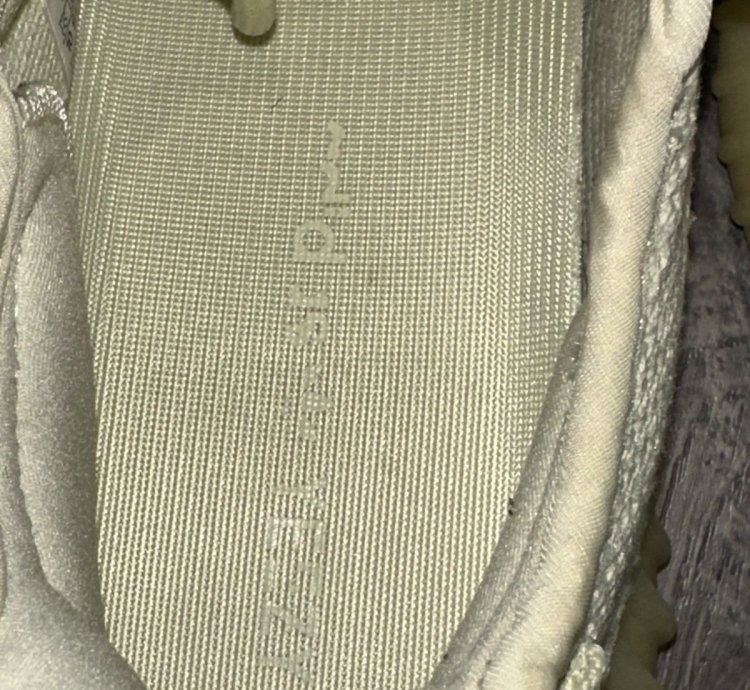 Yeezy 350 V2 Butter