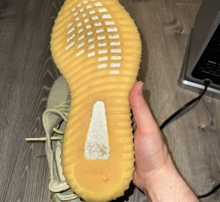 Yeezy 350 V2 Butter