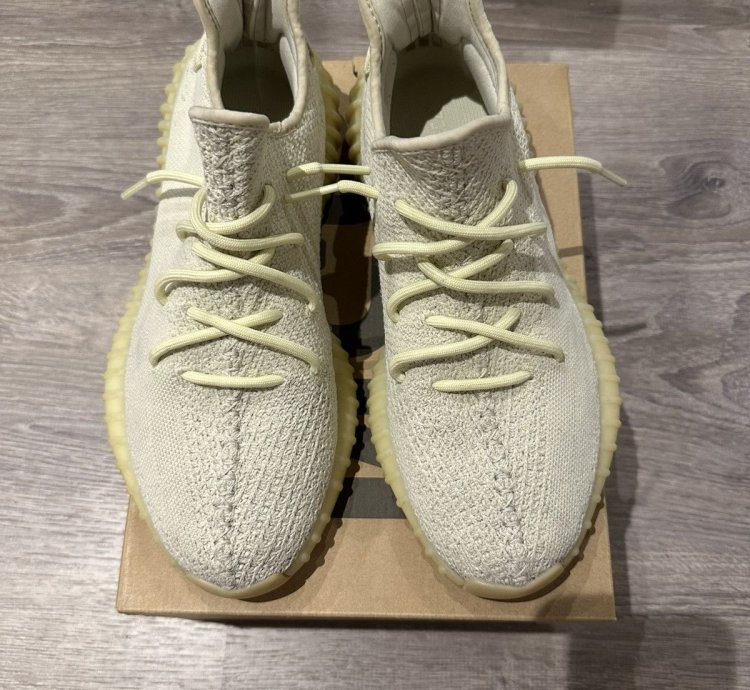 Yeezy 350 V2 Butter