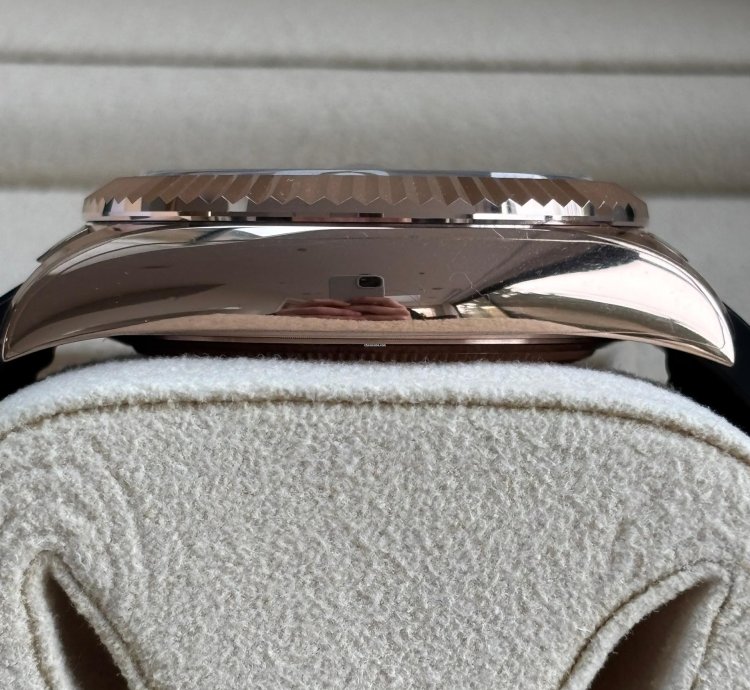 Rolex Sky-dweller Slate Dial In Everose Gold On Oysterflex