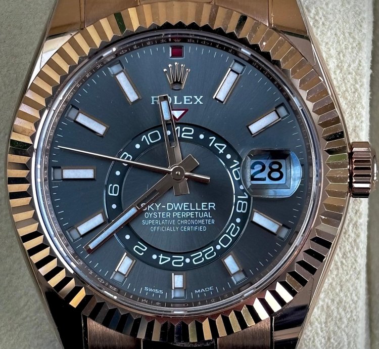 Rolex Sky-dweller Slate Dial In Everose Gold On Oysterflex