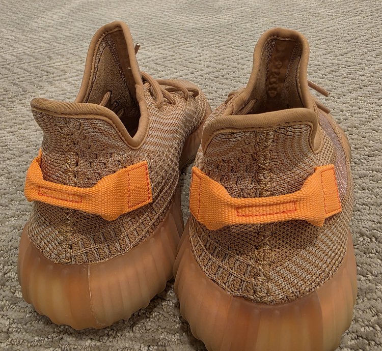 Yeezy 350 V2 Clay