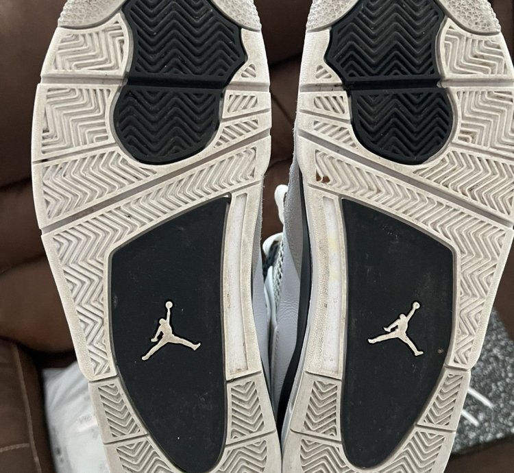 Jordan 4 Retro Military Black