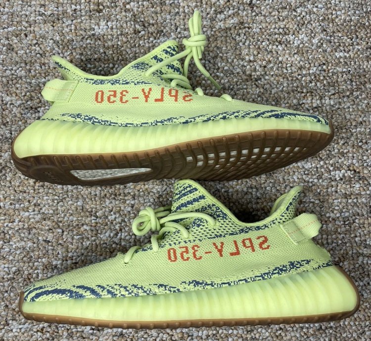 Yeezy 350 V2 Semi Frozen Yellow
