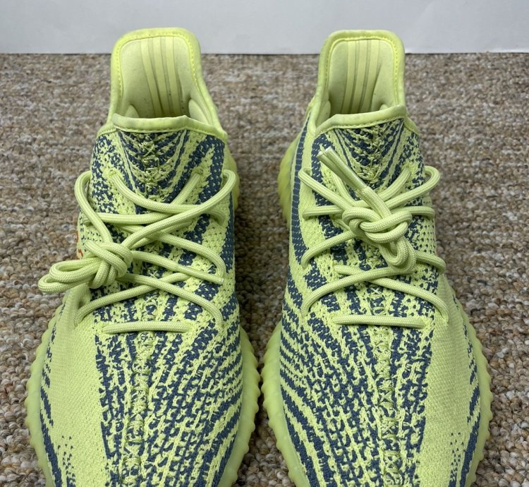 Yeezy 350 V2 Semi Frozen Yellow