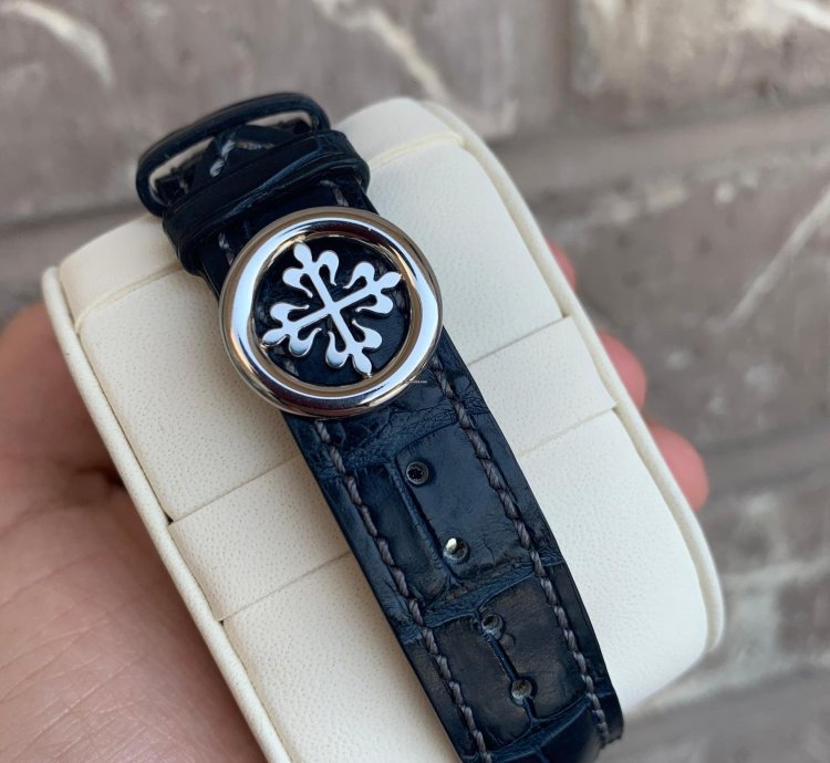 Patek Philippe Annual Calendar Chronograph 5960p-015 Blue Annual Calendar Chronograph