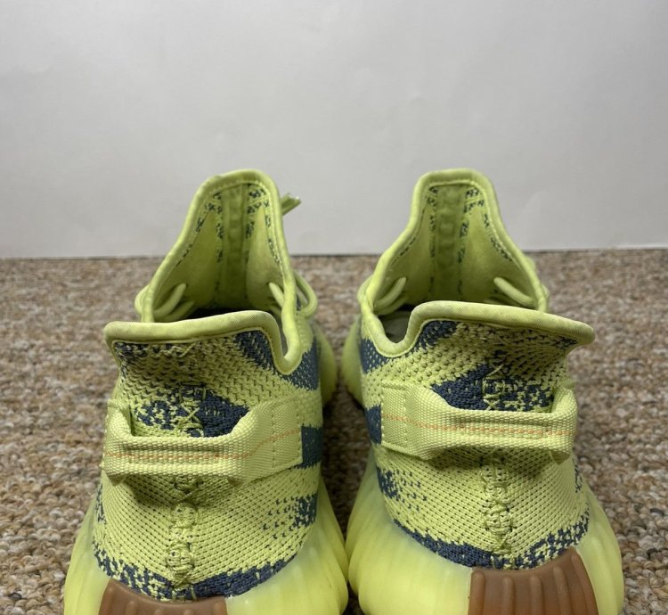 Yeezy 350 V2 Semi Frozen Yellow