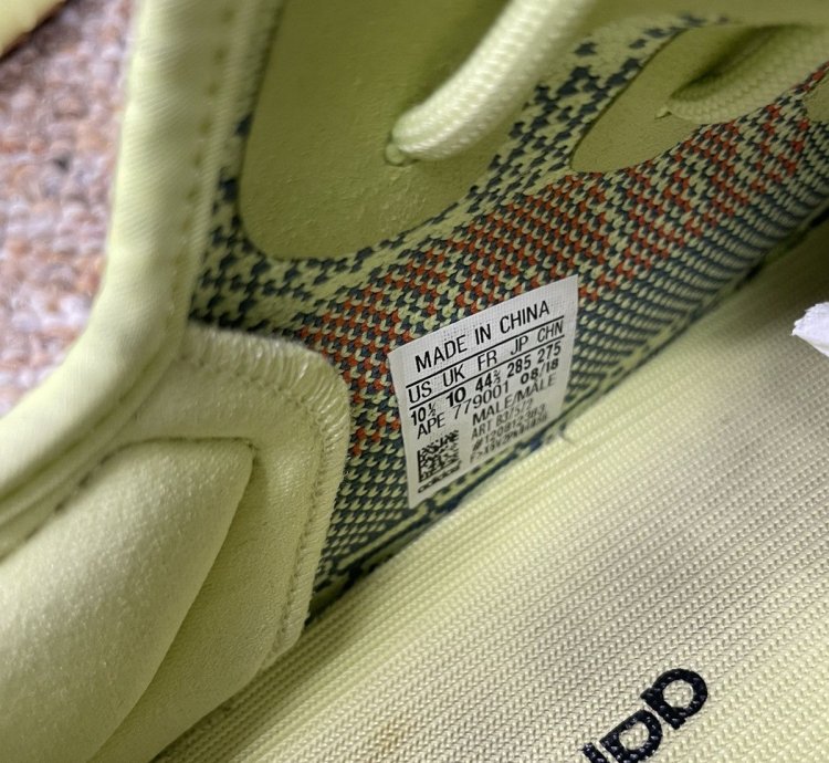 Yeezy 350 V2 Semi Frozen Yellow