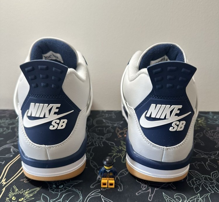 Jordan 4 Retro Sb Navy Size 10