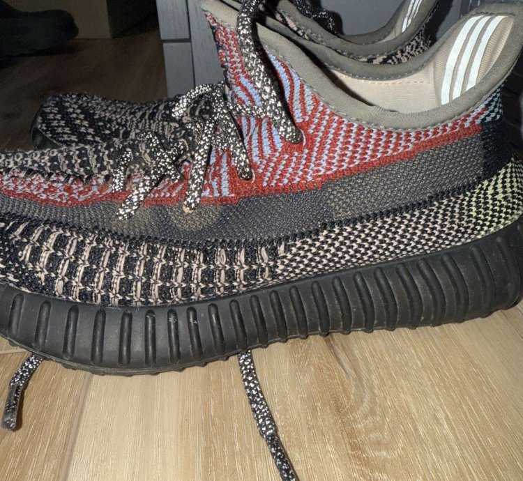 Yeezy 350 Yecheil V2 Non Reflectice