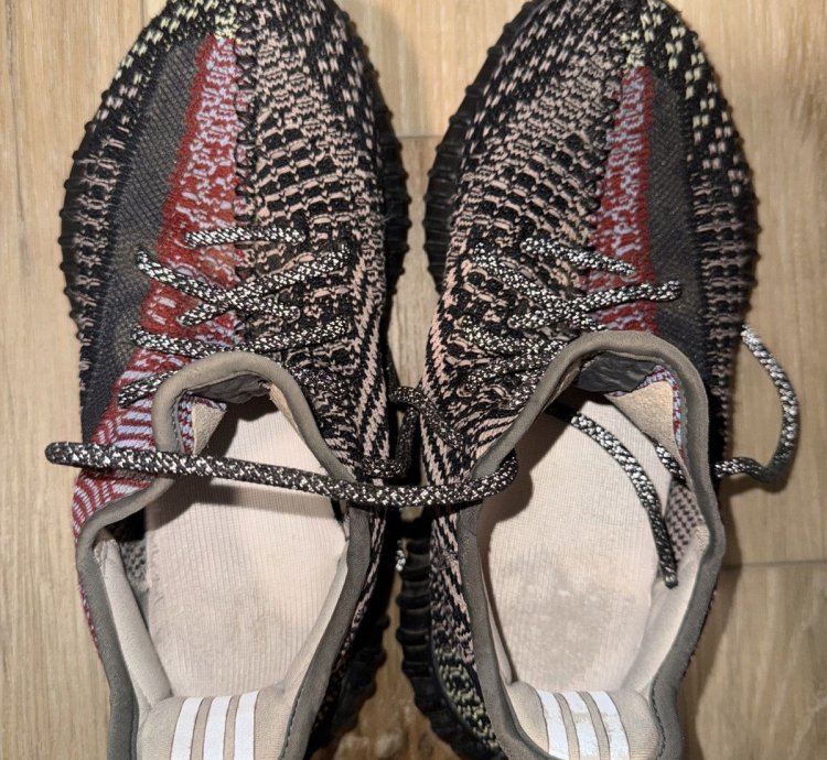 Yeezy 350 Yecheil V2 Non Reflectice