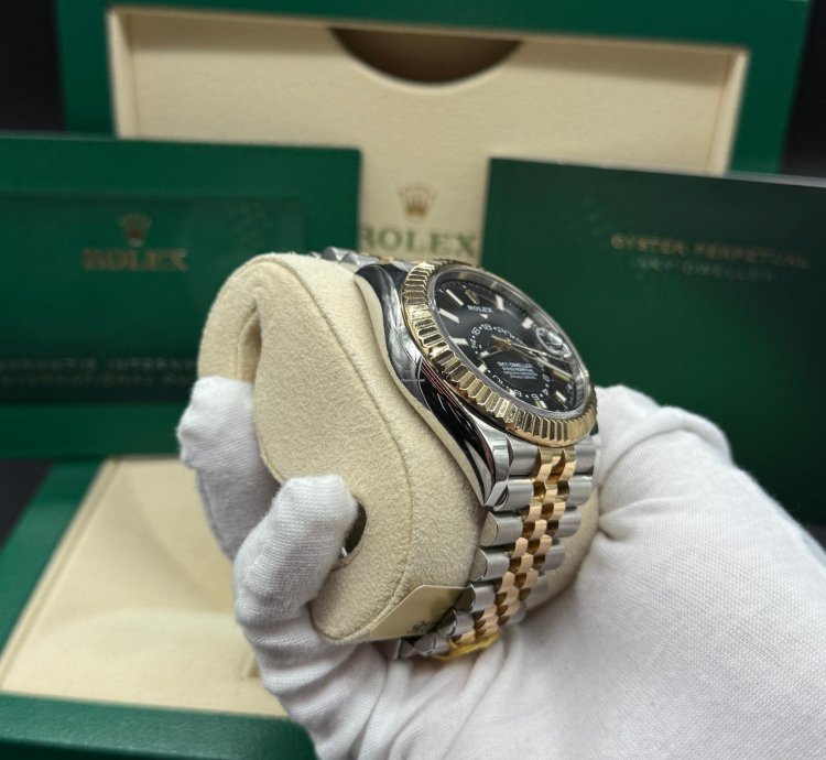 Rolex Sky-dweller Two Tone Jubilee Black Dial New 2023 336933