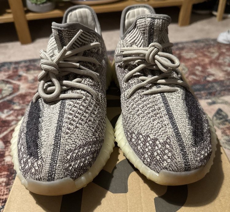 Yeezy 350 Zyon