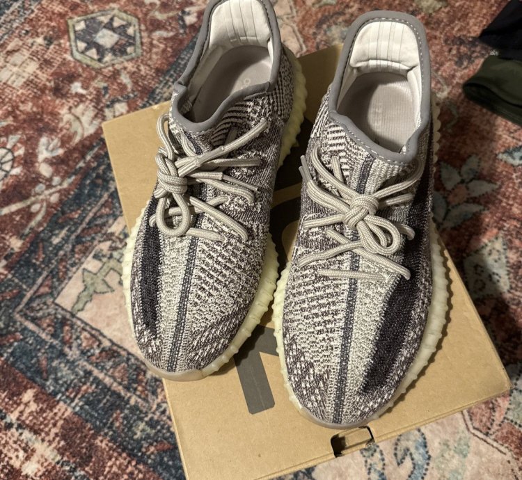 Yeezy 350 Zyon