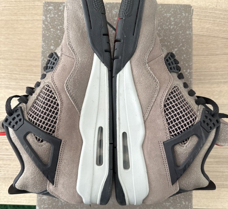 Jordan 4 Retro Taupe Haze