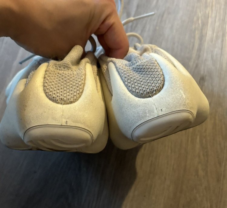 Yeezy 450 - Cloud White
