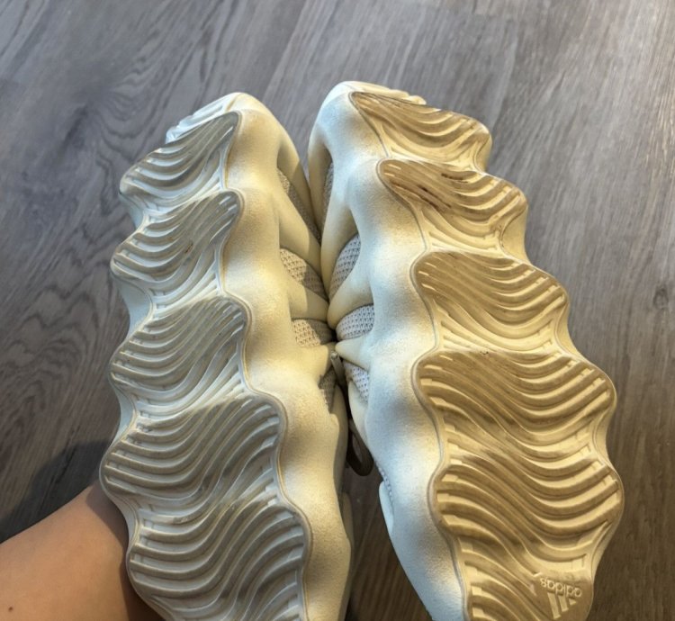 Yeezy 450 - Cloud White