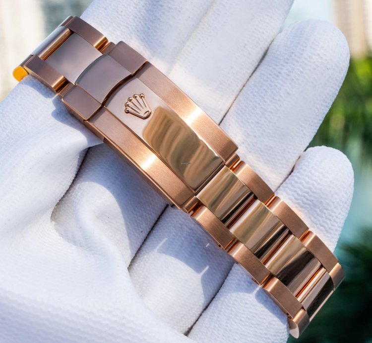 Rolex Sky-dweller Unworn 2023 Sky-dweller 42mm 326935 Chocolate Dial