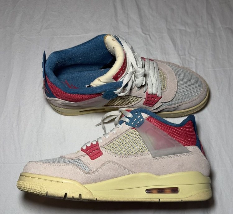 Jordan 4 Retro Union Guava Ice