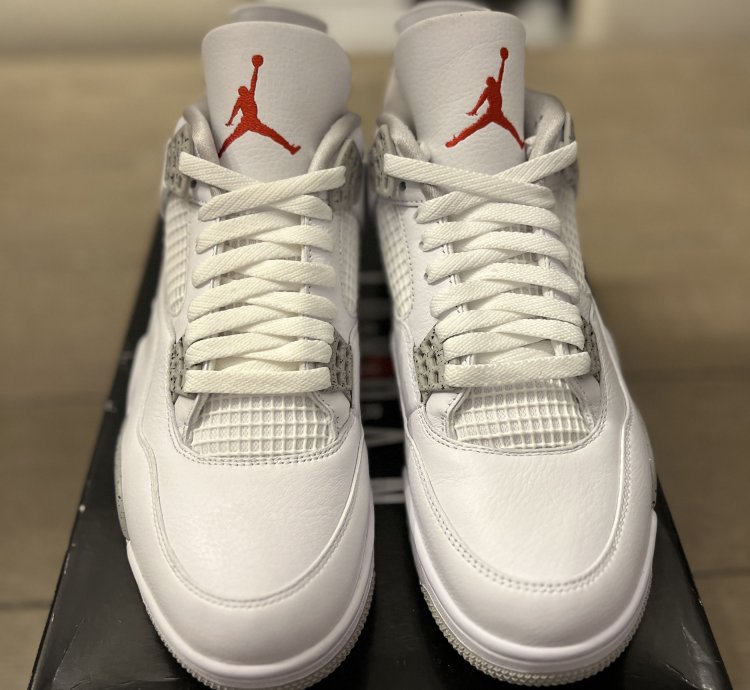 Jordan 4 Retro White Oreo 2021