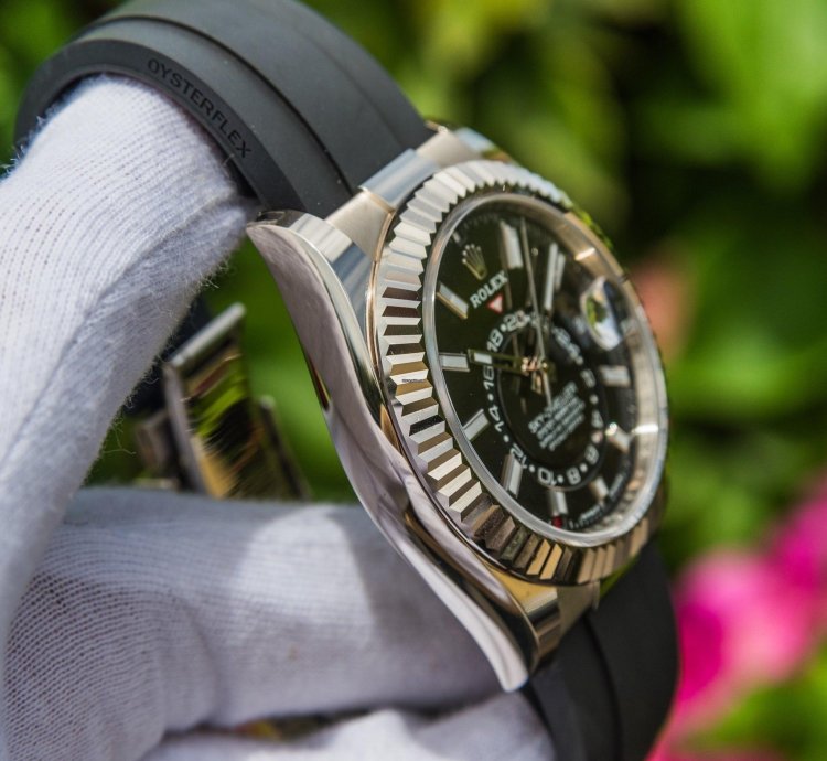 Rolex Sky-dweller Unworn 2023 Sky-dweller 42mm 336239 Black Dial