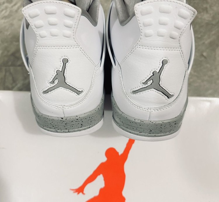 Jordan 4 Retro White Oreo 2021