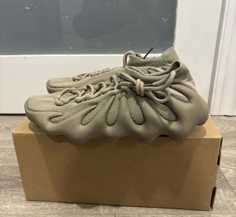 Yeezy 450 Stone Flax Size 9 5