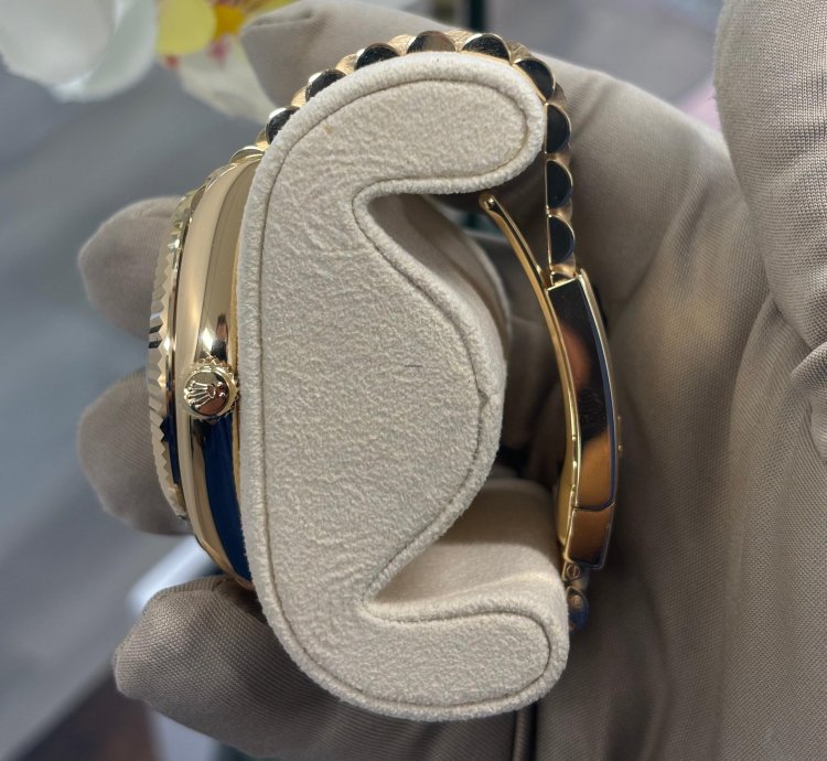 Rolex Sky-dweller Unworn 2024 Rolex Sky-dweller Yellow Gold White Dial Jubilee Box And Papers