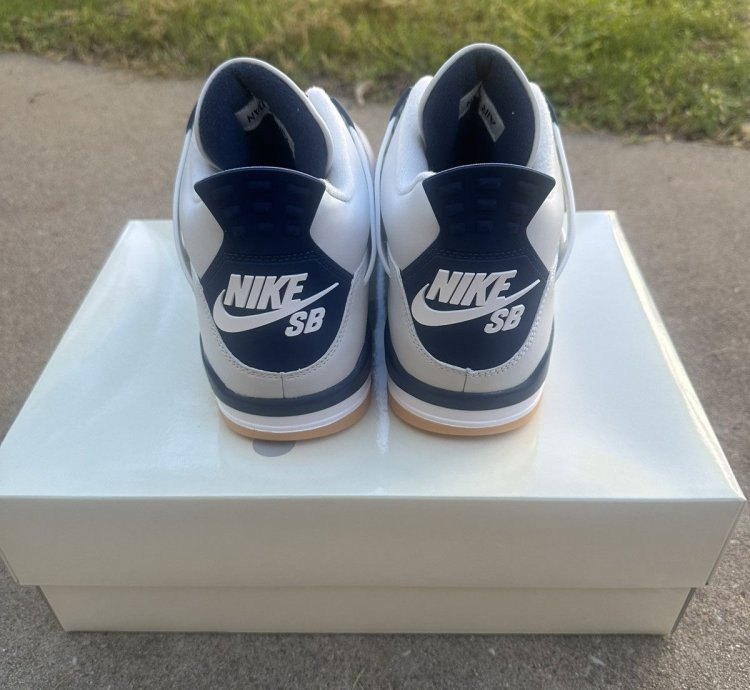 Jordan 4 Sb Navy Size 11