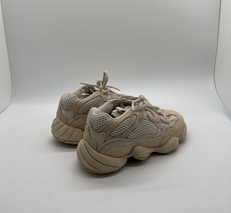 Yeezy 500 Blush size 4