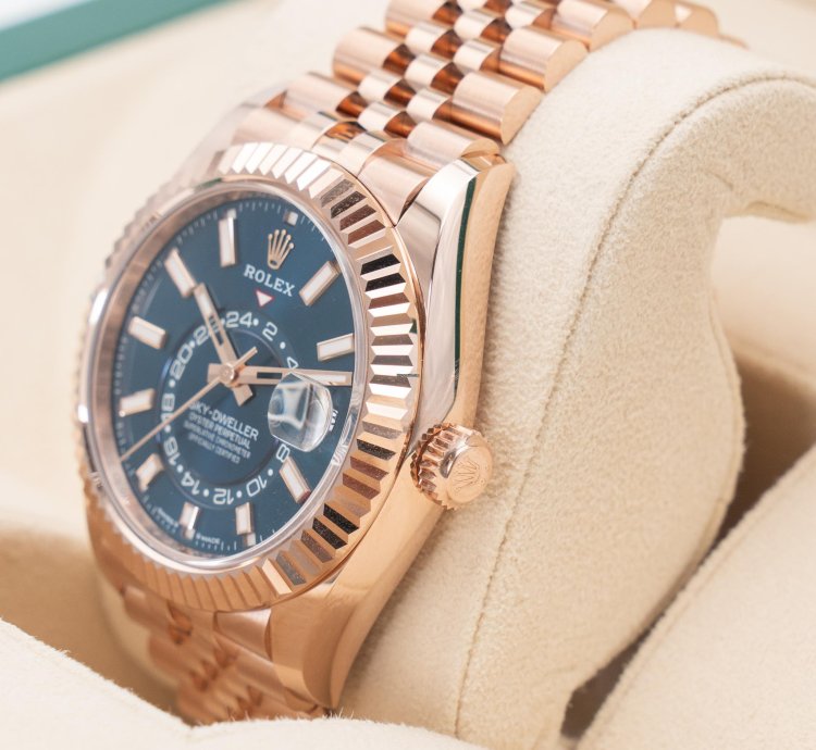 Rolex Sky-dweller Unworn Rolex Sky-dweller 42mm 336935-0005 Rose Gold Blue Dial 2025