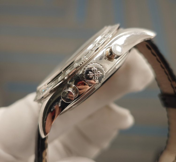 Patek Philippe Annual Calendar Chronograph 5961p-001