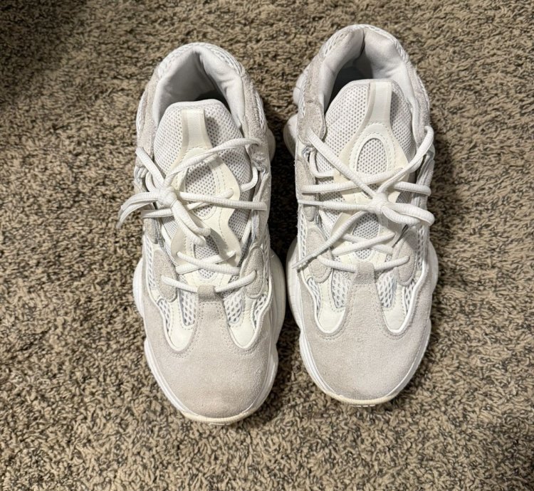 Yeezy 500 Bone