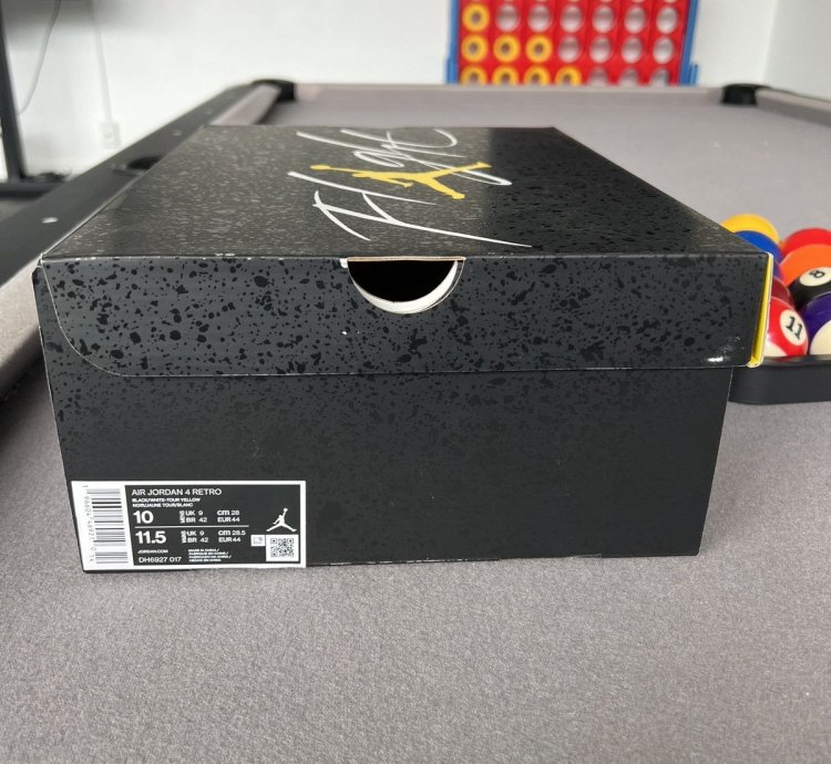 Jordan 4 Thunder 2023 Worn Once