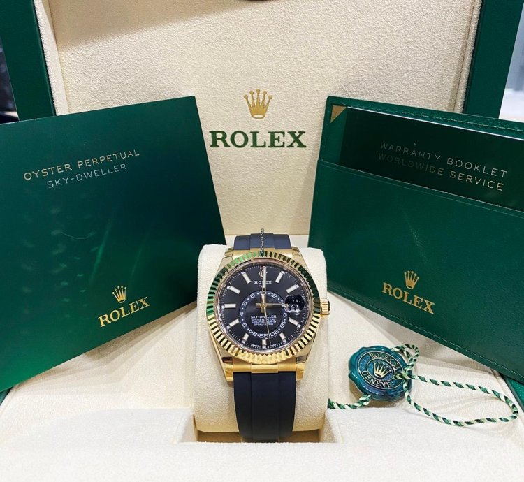 Rolex Sky-dweller Unworn Sky Dweller 326238 42mm Yellow Gold Black Dial Oysterflex Rubber Bracelet