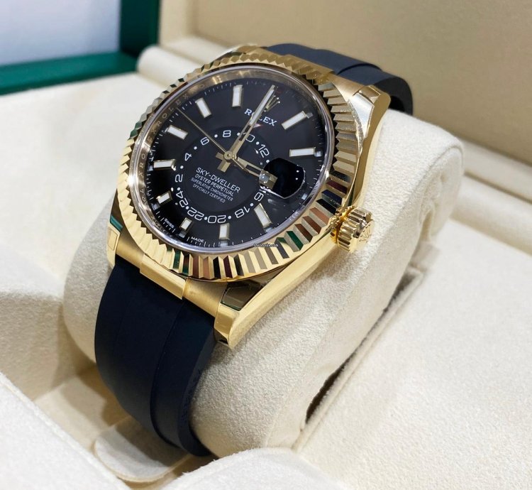 Rolex Sky-dweller Unworn Sky Dweller 326238 42mm Yellow Gold Black Dial Oysterflex Rubber Bracelet