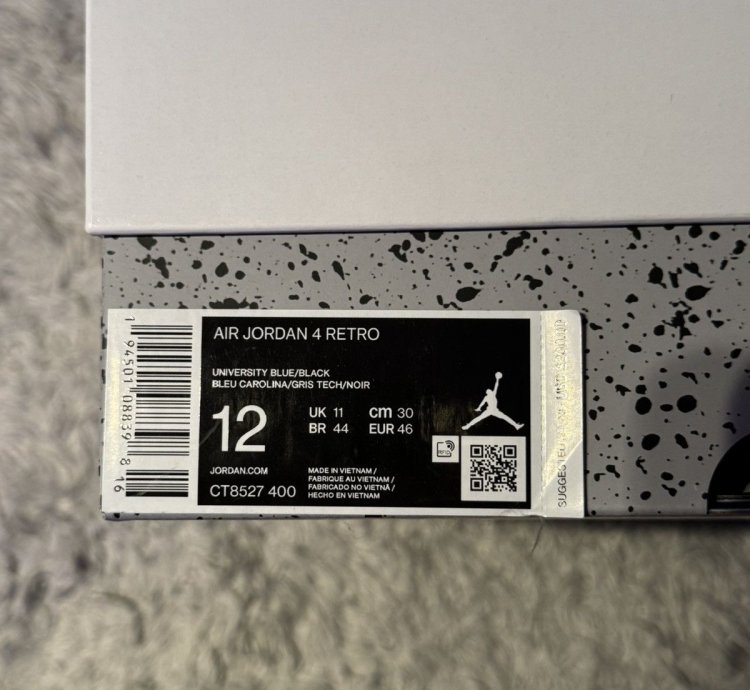 Jordan 4 Unc