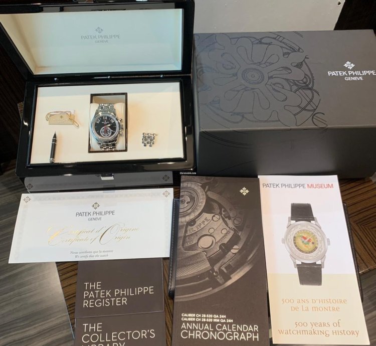 Patek Philippe Annual Calendar Chronograph Black Dial Stainless Steel 40 52018 - 5960 1a-010