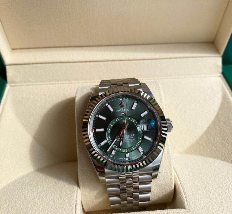 Rolex Sky-dweller Unworn Sky-dweller