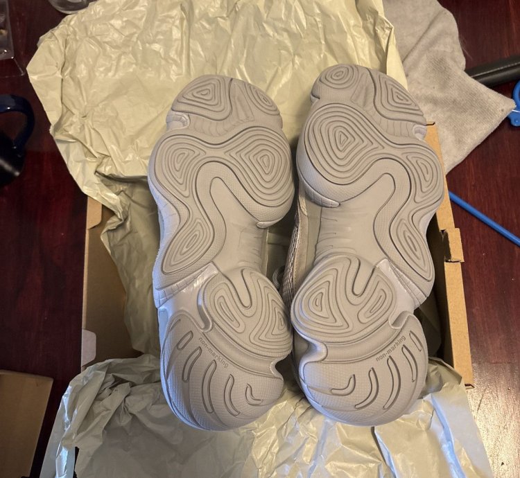 Yeezy 500 Lace Up stone Grey
