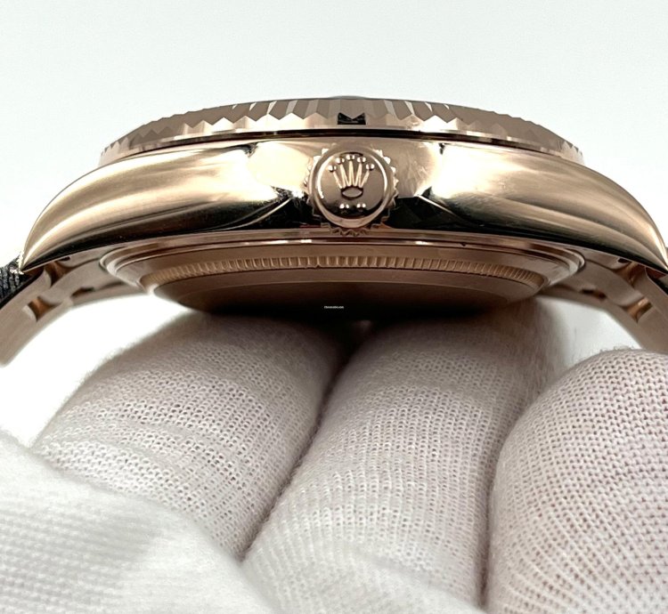 Rolex Sky-dweller Unworn Sky-dweller 42mm Blue Dial Rose Gold Oyster Bracelet 336935 Box Papers 2024