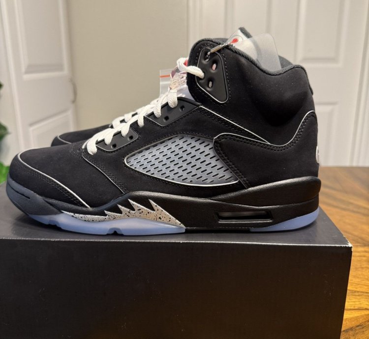 Jordan 5 Black Metallic 2025