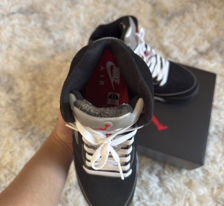 Jordan 5 Black Metallic Reimagined
